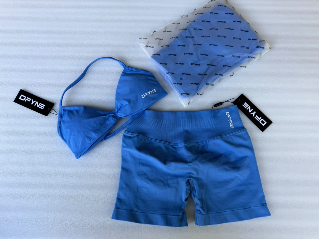 Pink DFYNE Sports Bra & Shorts Set