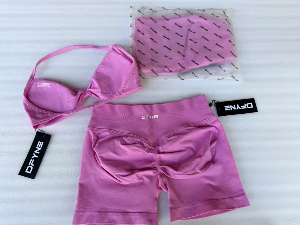 Pink DFYNE Sports Bra & Shorts Set