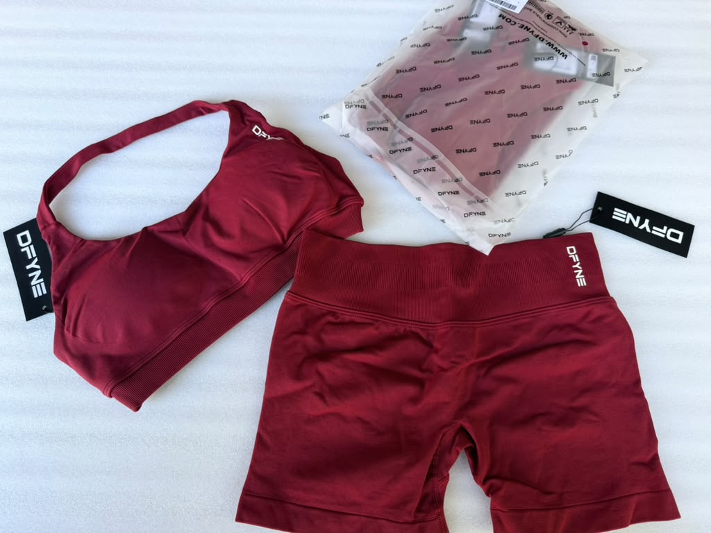 Red DFYNE Sports Bra & Shorts Set